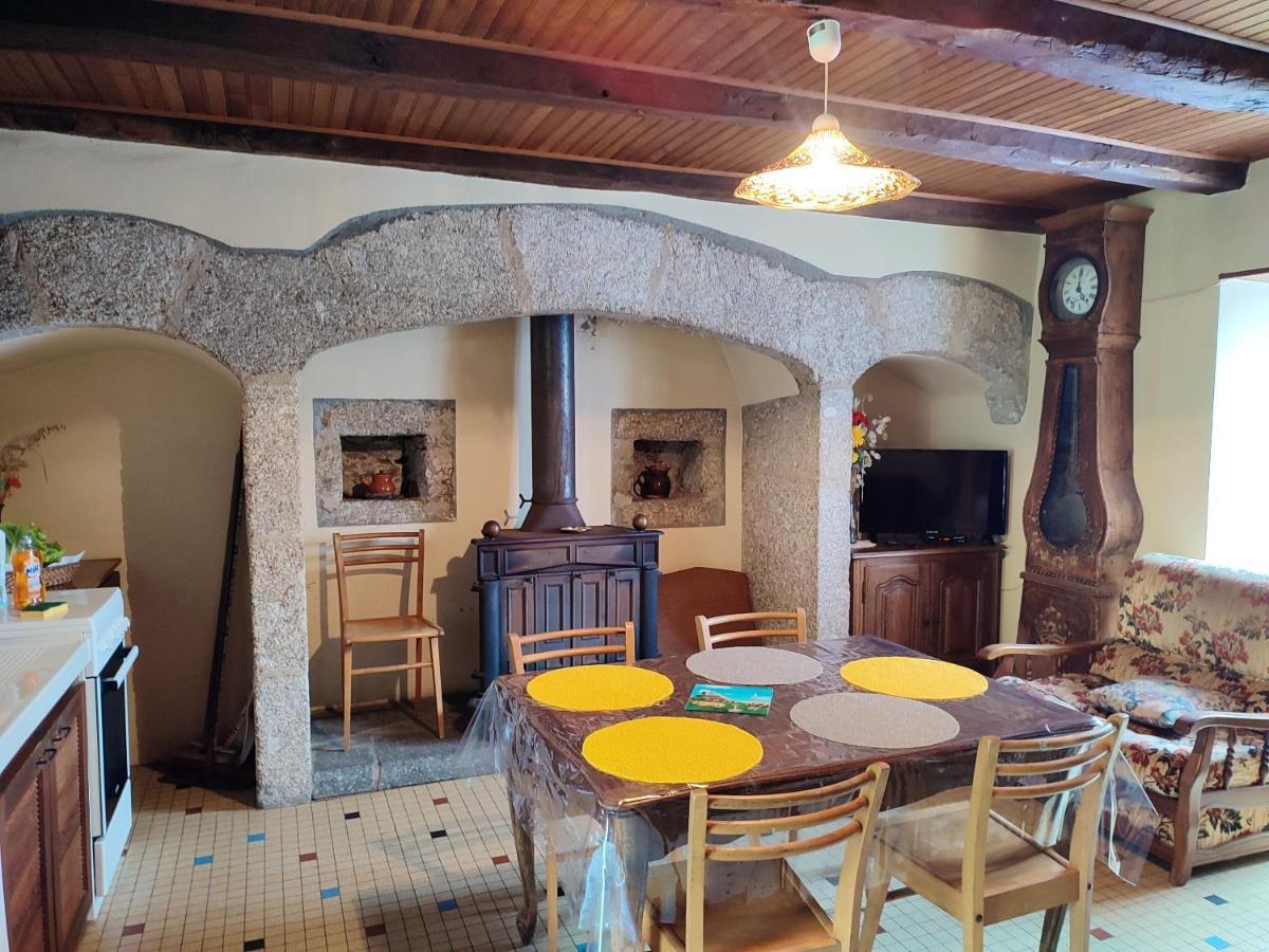 Maison Charmante A Florentin La Capelle Avec Jardin Et Vue Montagne Екстериор снимка